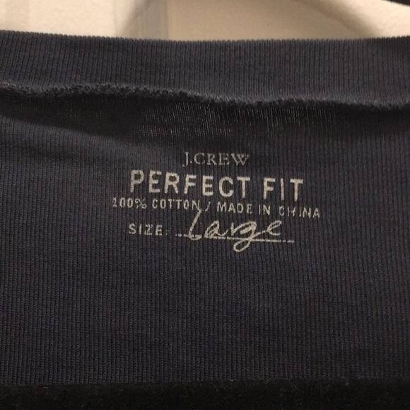 J.Crew Perfect Fit Tee Large L Navy NWT - Picture 2 of 3